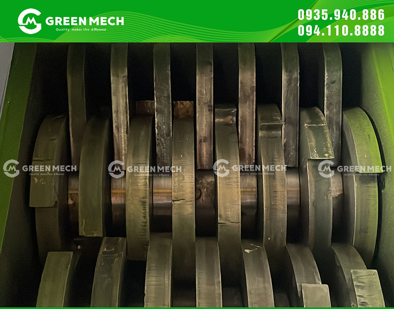 Lưỡi dao và 2 trục của máy nghiền 2 trục GREEN MECH